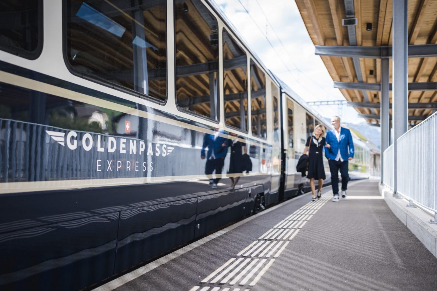 GoldenPass Express op station