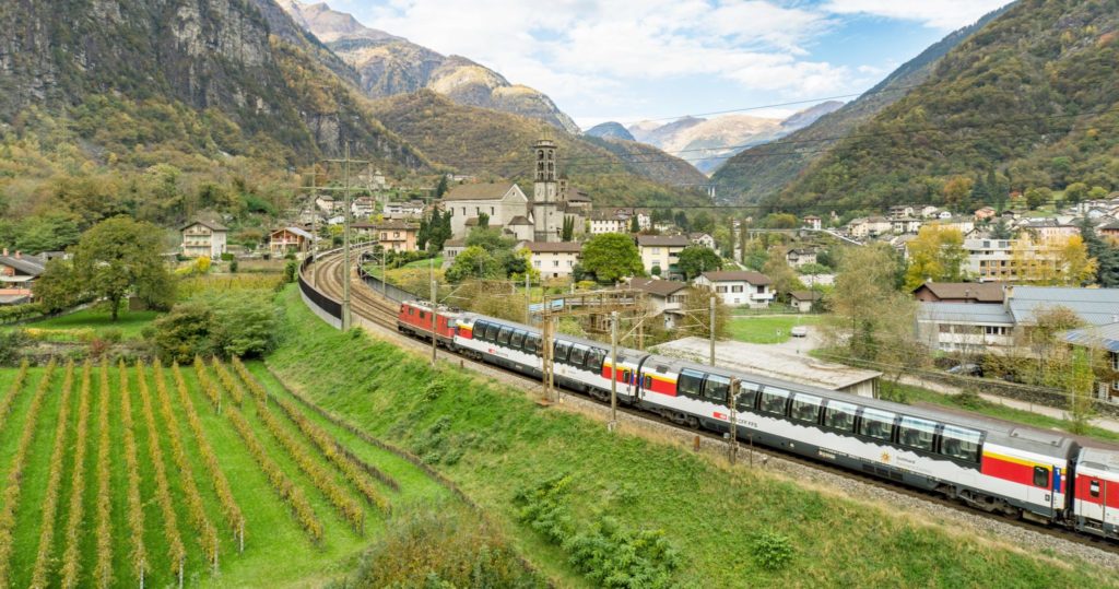 Gotthard Panorama Express